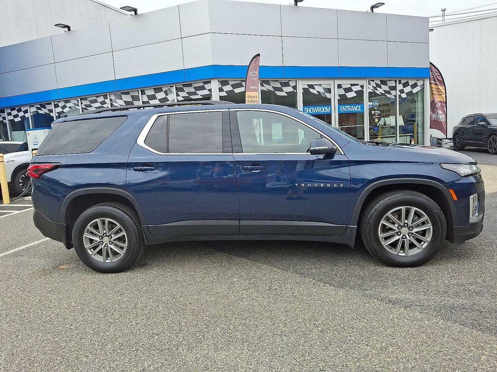 used 2023 Chevrolet Traverse car, priced at $31,450