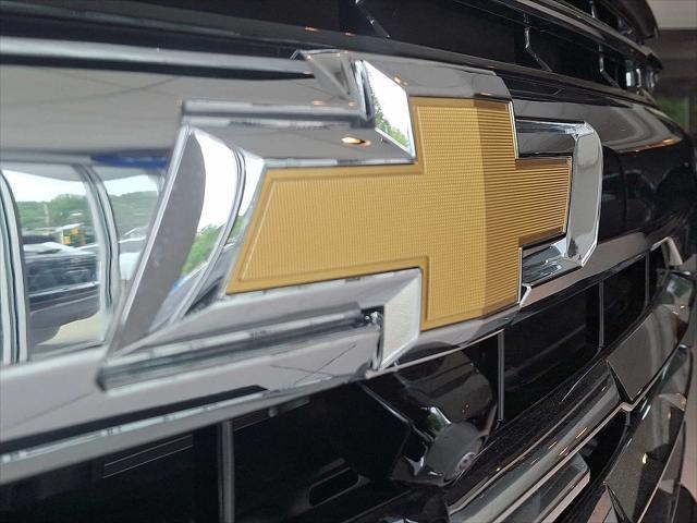 new 2025 Chevrolet Suburban car, priced at $82,115