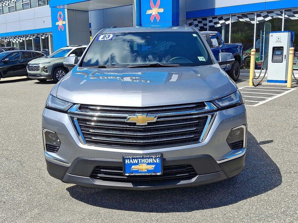 used 2023 Chevrolet Traverse car, priced at $32,999