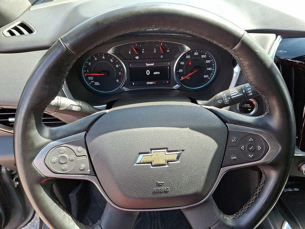 used 2023 Chevrolet Traverse car, priced at $32,999