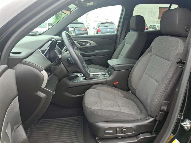 used 2023 Chevrolet Traverse car, priced at $30,700