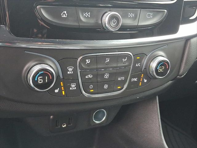 used 2023 Chevrolet Traverse car, priced at $30,700