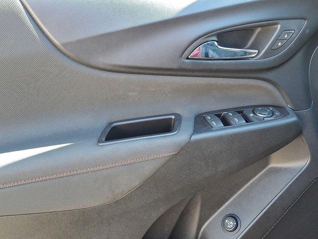 used 2022 Chevrolet Equinox car, priced at $22,395