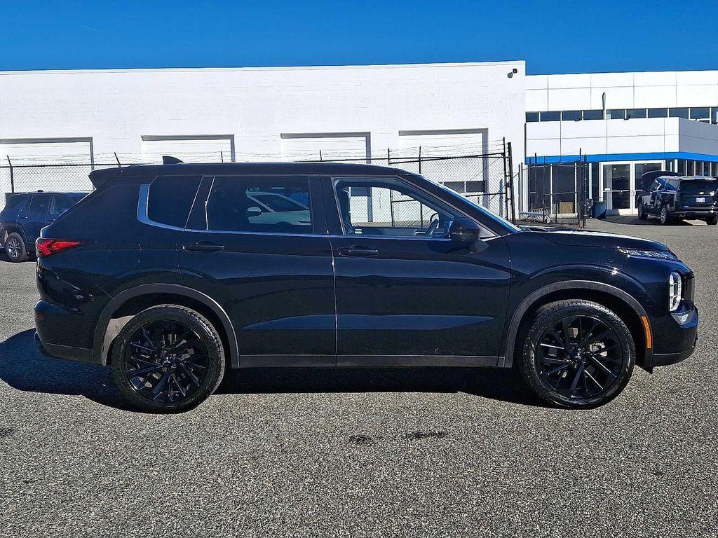used 2023 Mitsubishi Outlander car, priced at $20,999
