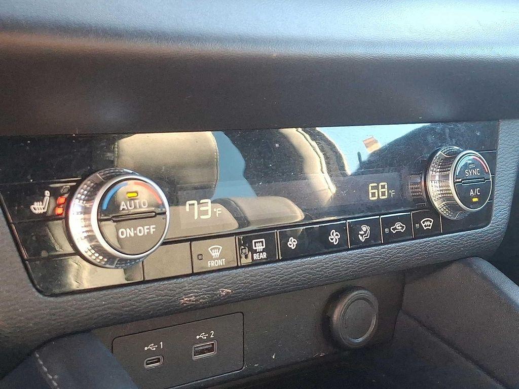 used 2023 Mitsubishi Outlander car, priced at $20,999