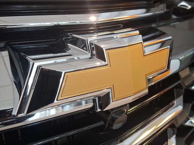 new 2025 Chevrolet Equinox car, priced at $32,490