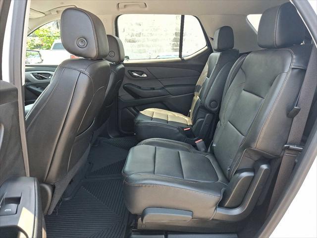 used 2021 Chevrolet Traverse car, priced at $24,999