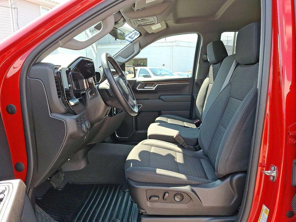 used 2022 Chevrolet Silverado 1500 car, priced at $38,110