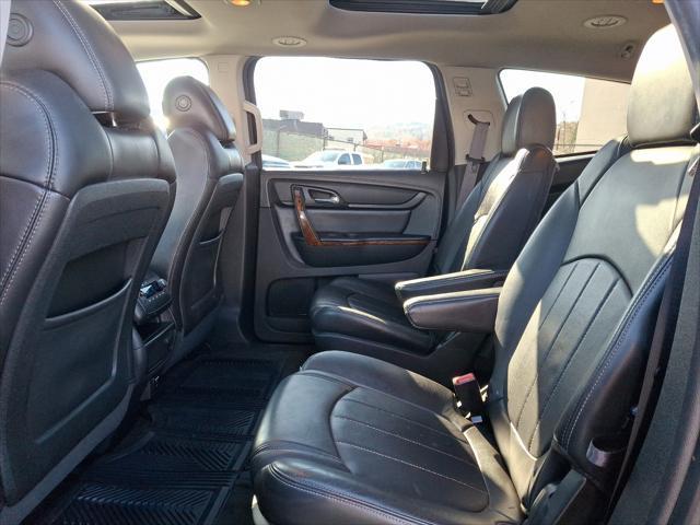 used 2014 Chevrolet Traverse car, priced at $6,000