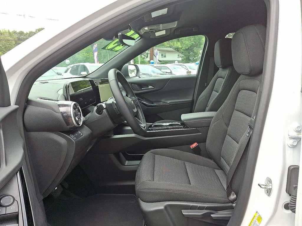used 2025 Chevrolet Equinox car, priced at $27,000