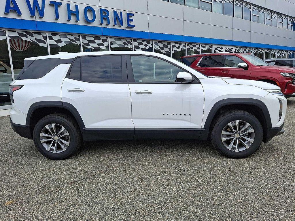 used 2025 Chevrolet Equinox car, priced at $27,000