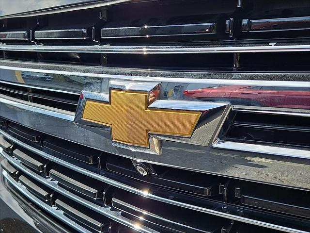 new 2024 Chevrolet Suburban car, priced at $74,040