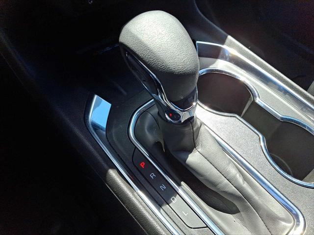used 2022 Chevrolet Traverse car, priced at $30,000