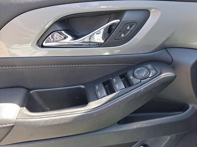 used 2022 Chevrolet Traverse car, priced at $30,000