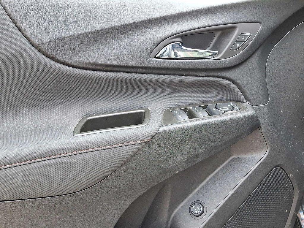 used 2023 Chevrolet Equinox car, priced at $23,895