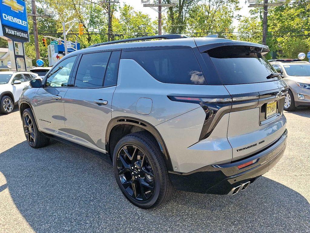 used 2024 Chevrolet Traverse car, priced at $53,595