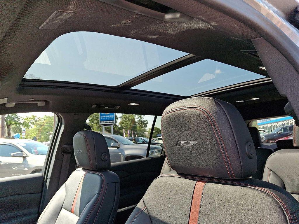 used 2024 Chevrolet Traverse car, priced at $53,595