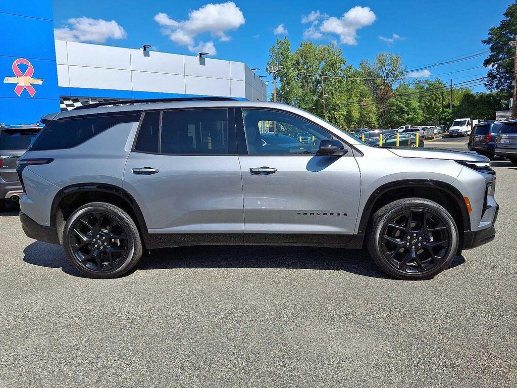 used 2024 Chevrolet Traverse car, priced at $53,595