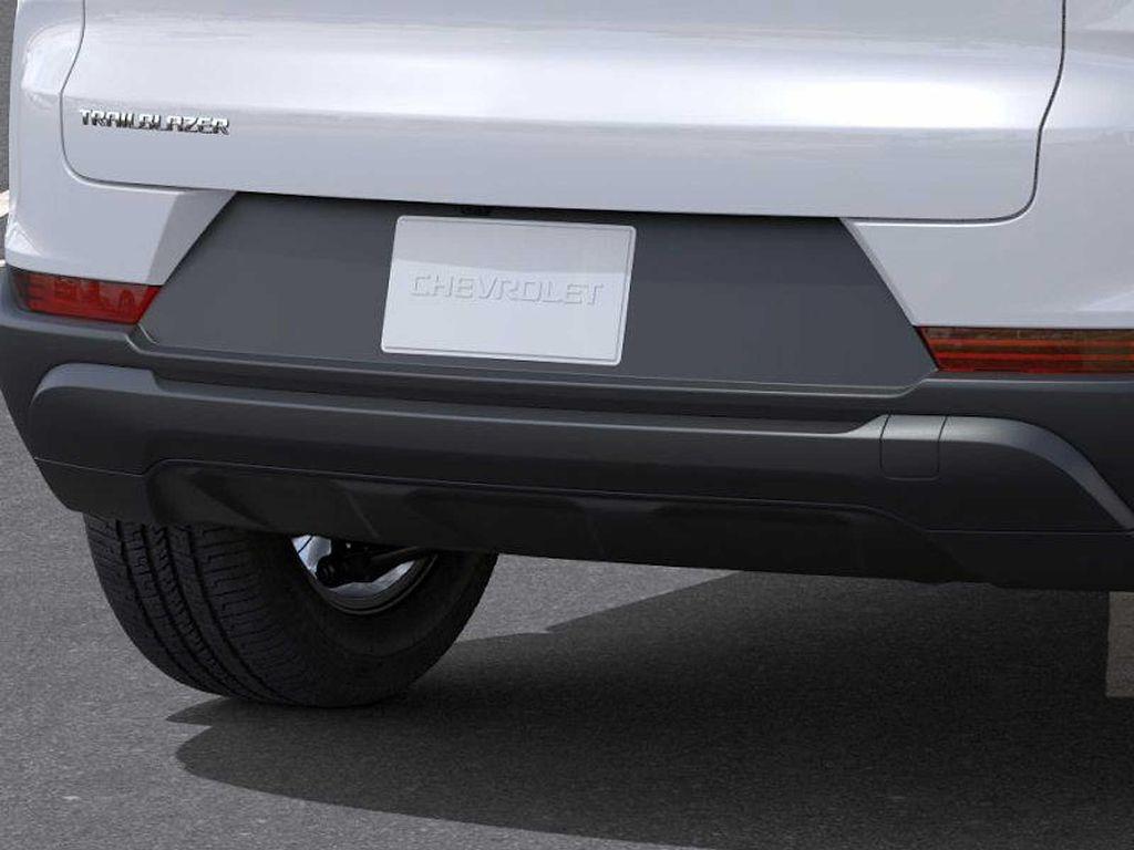 new 2026 Chevrolet TrailBlazer car, priced at $25,600