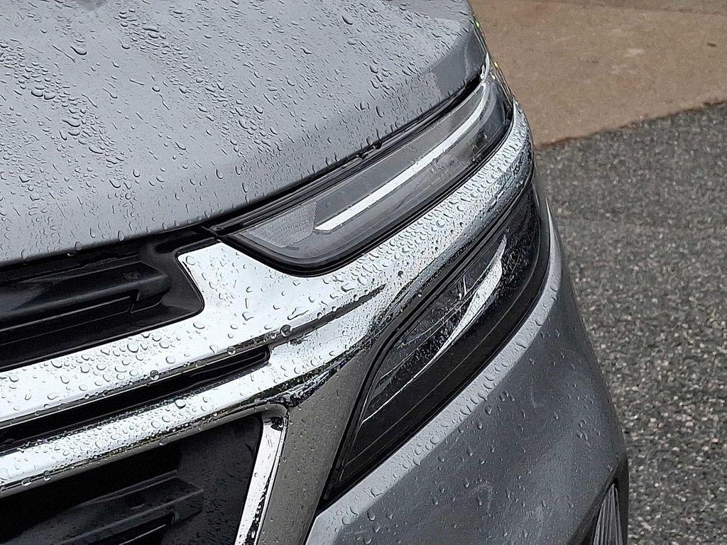 used 2023 Chevrolet Equinox car, priced at $22,795