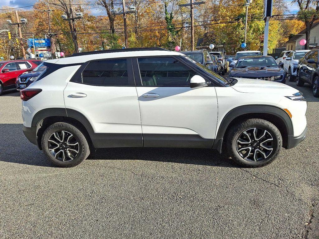 used 2024 Chevrolet TrailBlazer car, priced at $23,250