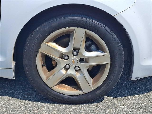 used 2010 Chevrolet Malibu car, priced at $5,250