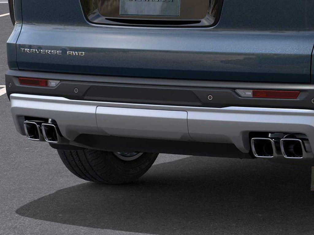 new 2026 Chevrolet Traverse car, priced at $46,090