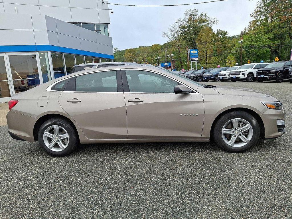 used 2024 Chevrolet Malibu car, priced at $18,895