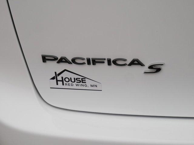 new 2024 Chrysler Pacifica car, priced at $43,495