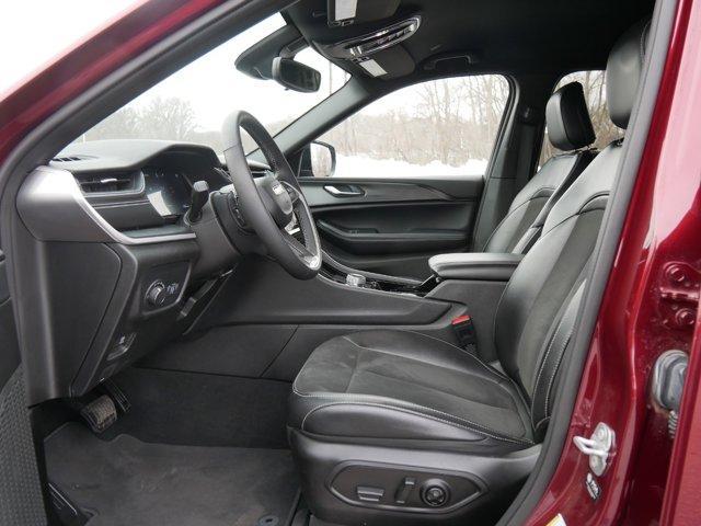 used 2023 Jeep Grand Cherokee car, priced at $34,599