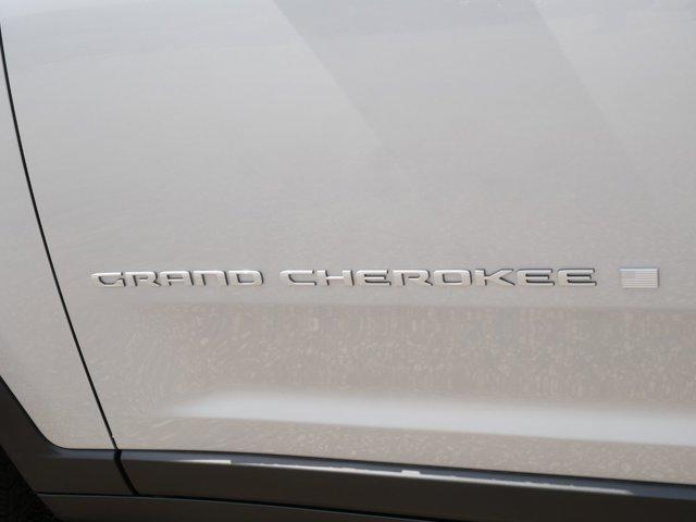 new 2024 Jeep Grand Cherokee L car, priced at $40,742