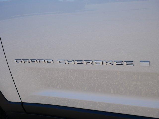 new 2024 Jeep Grand Cherokee car, priced at $39,920
