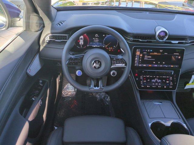 new 2025 Maserati Grecale car, priced at $79,660