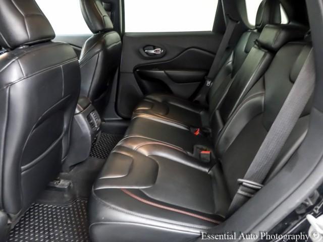 used 2020 Jeep Cherokee car, priced at $15,995