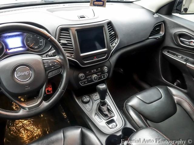 used 2020 Jeep Cherokee car, priced at $15,995