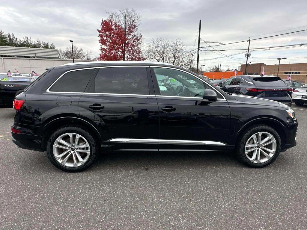 used 2025 Audi Q7 car, priced at $48,096
