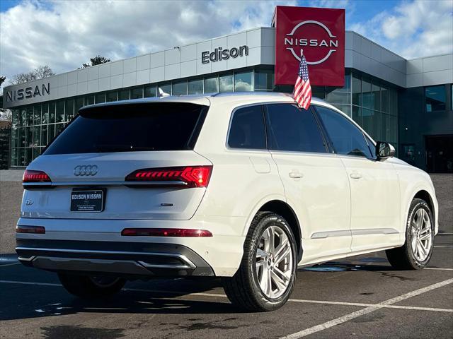 used 2024 Audi Q7 car, priced at $48,995