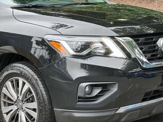 used 2020 Nissan Pathfinder car, priced at $21,495