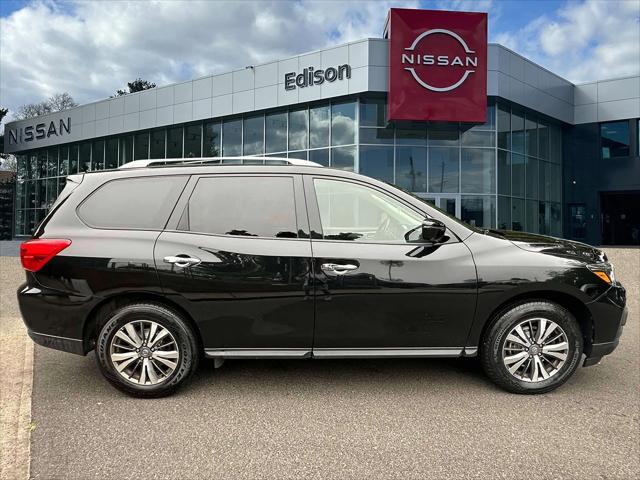used 2020 Nissan Pathfinder car, priced at $21,495