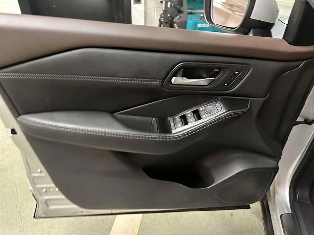 used 2022 Nissan Rogue car, priced at $26,295