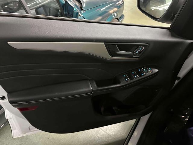 used 2022 Ford Escape car, priced at $20,999