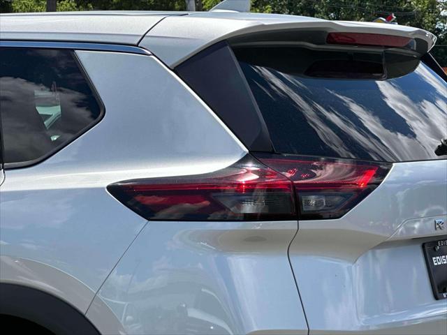 used 2022 Nissan Rogue car, priced at $23,095