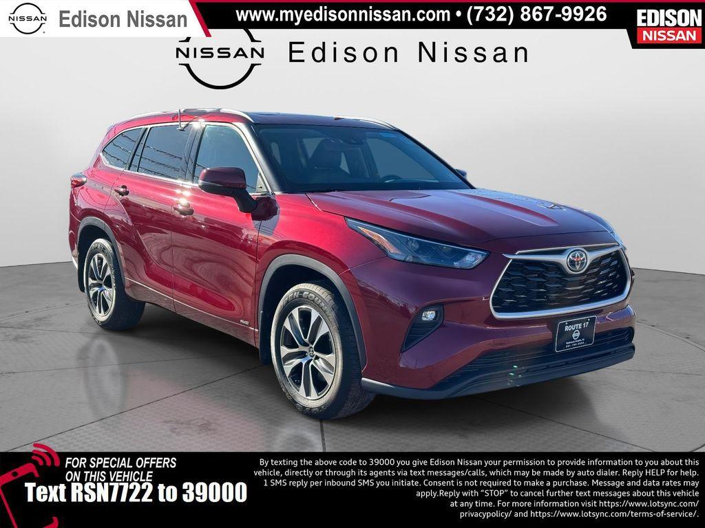 used 2022 Toyota Highlander Hybrid car, priced at $37,491