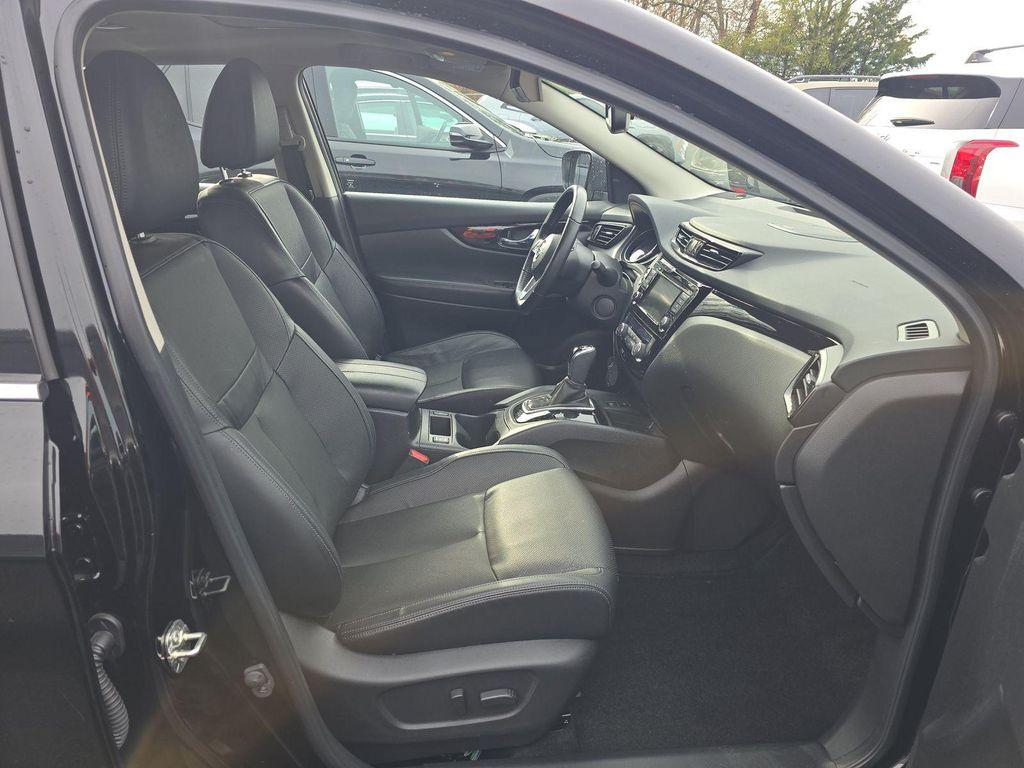 used 2022 Nissan Rogue Sport car, priced at $22,451