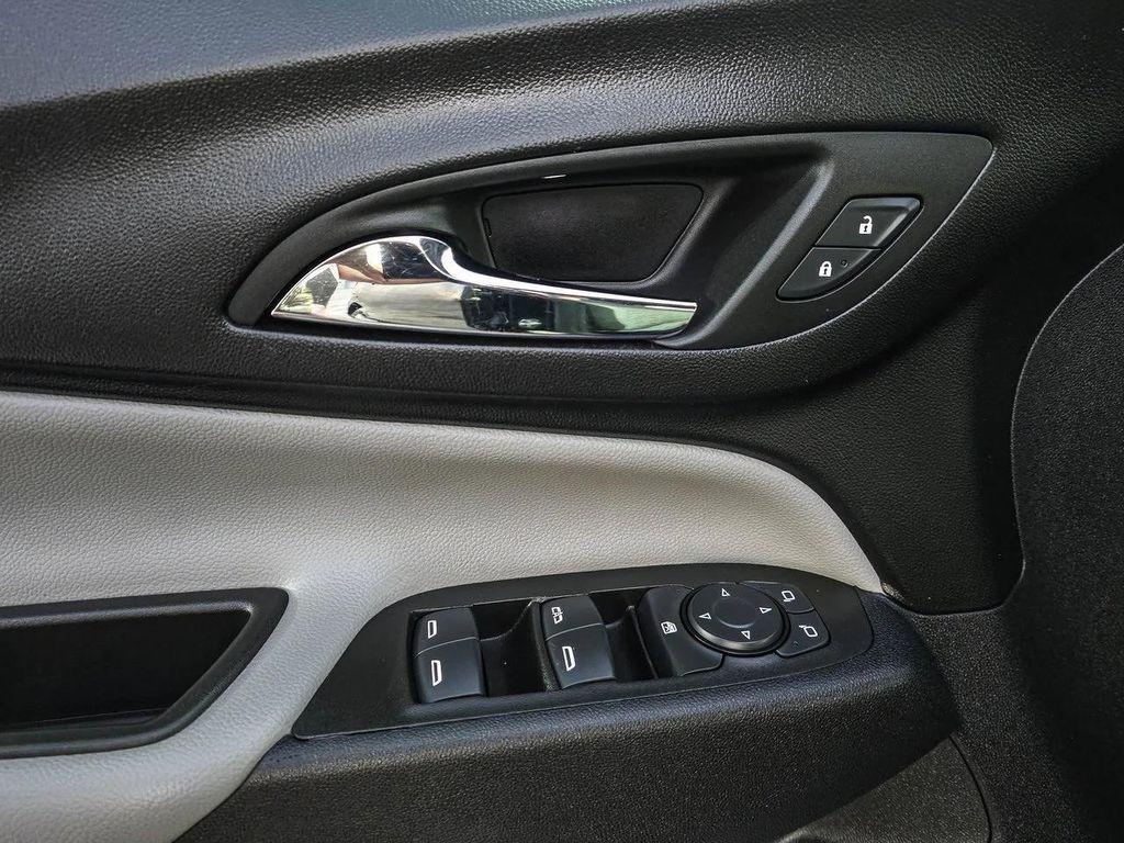 used 2024 Chevrolet Equinox car, priced at $22,797
