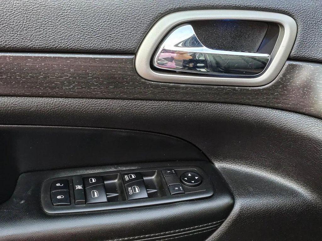 used 2018 Jeep Grand Cherokee car, priced at $16,624