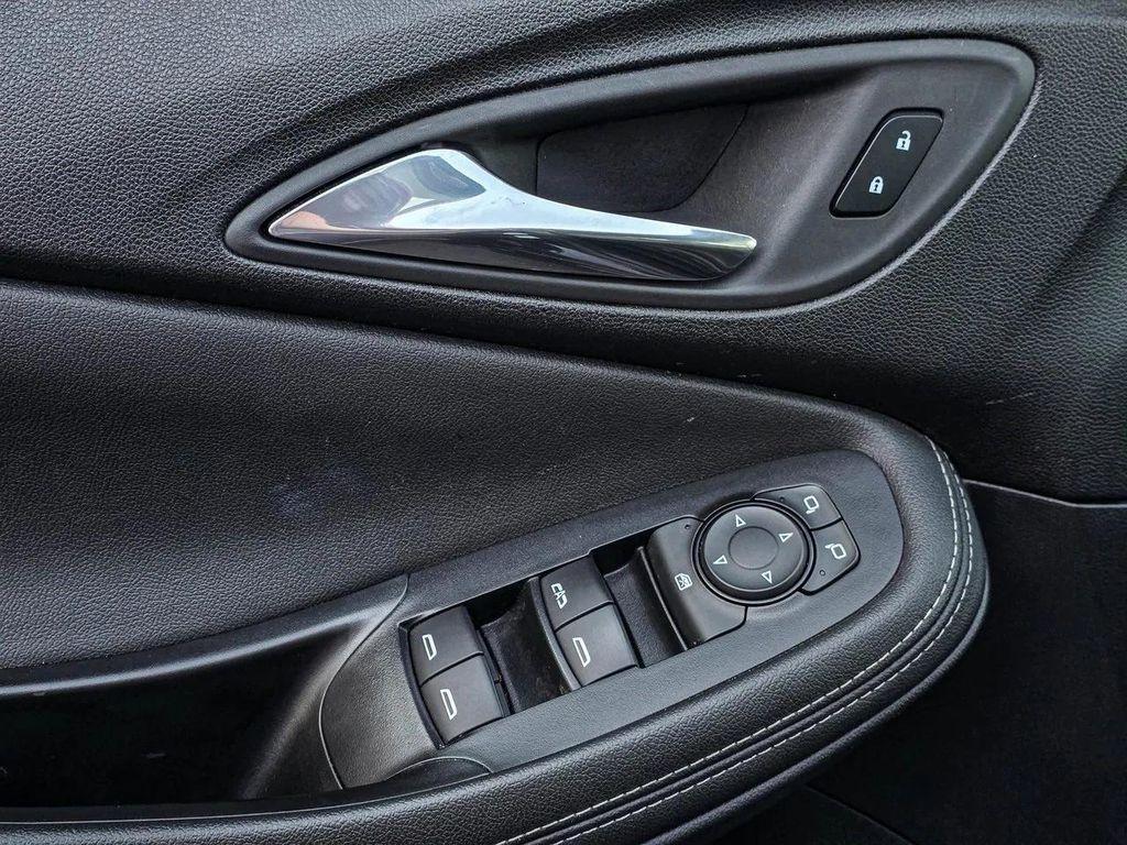 used 2024 Buick Encore GX car, priced at $21,816