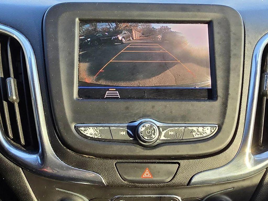 used 2021 Chevrolet Equinox car, priced at $17,996