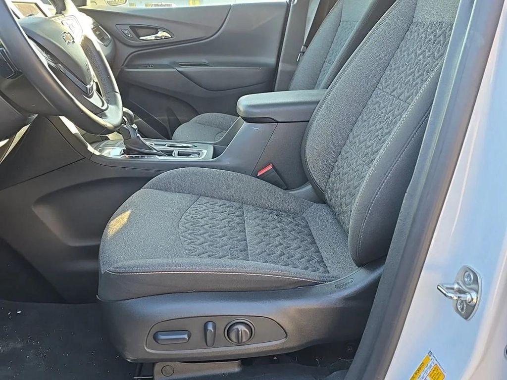 used 2024 Chevrolet Equinox car, priced at $21,996