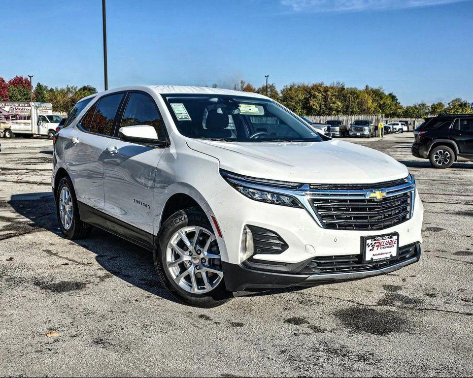 used 2024 Chevrolet Equinox car, priced at $21,452